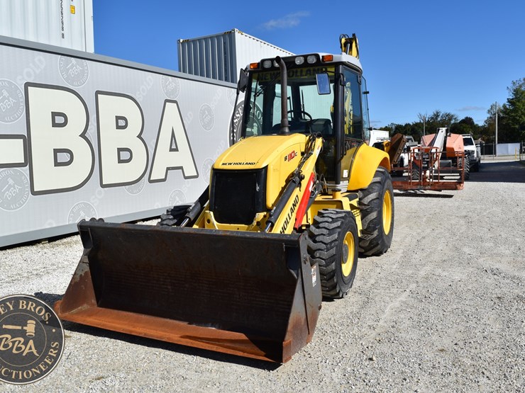 2013-new-holland-b110c-image-10