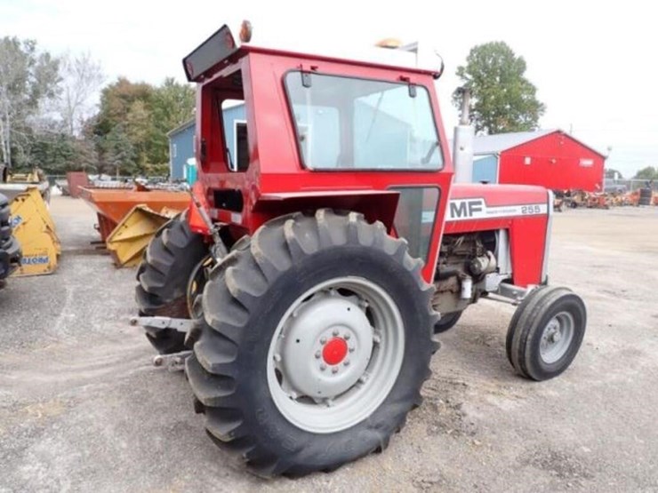 massey-ferguson-255-image-4