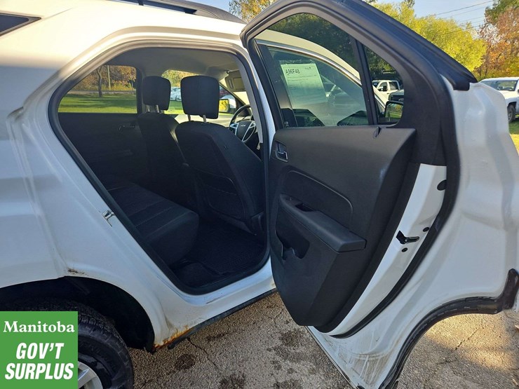 2015-chevrolet-equinox-image-27
