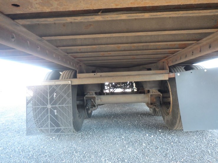 2014-utility-4000d-x-image-16