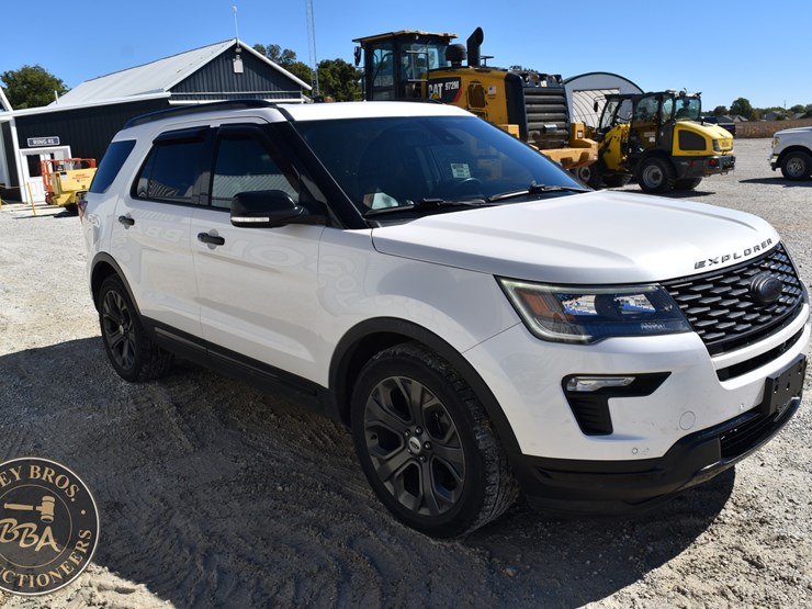 2018-ford-explorer-image-5