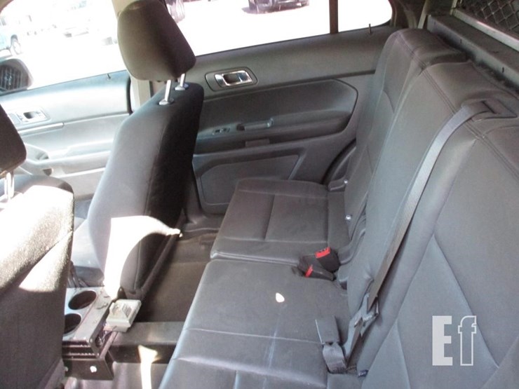 2014-ford-explorer-image-8