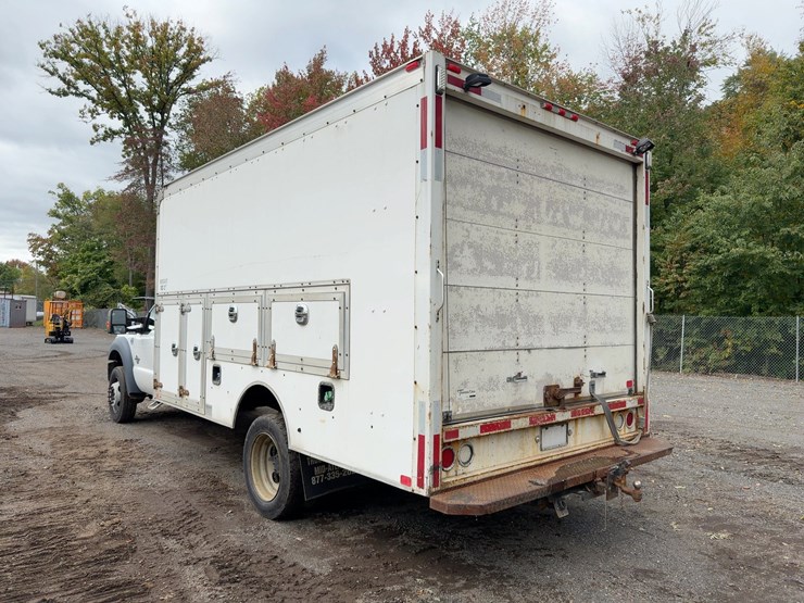 2016-ford-f550-xl-image-3