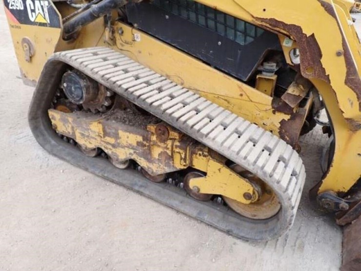 2019-caterpillar-259d-image-50
