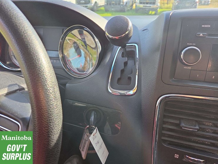 2012-dodge-grand-caravan-sxt-image-20