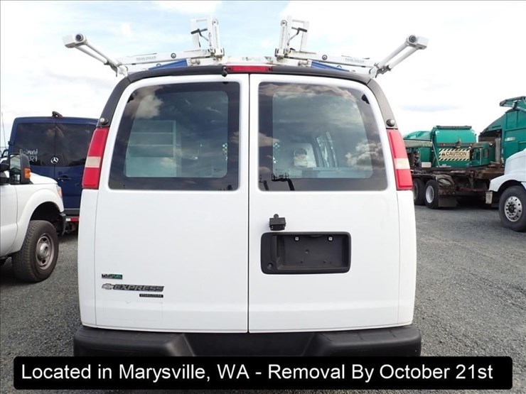 2011-chevrolet-express-2500-image-17