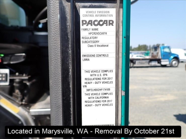 2017-peterbilt-320-image-15