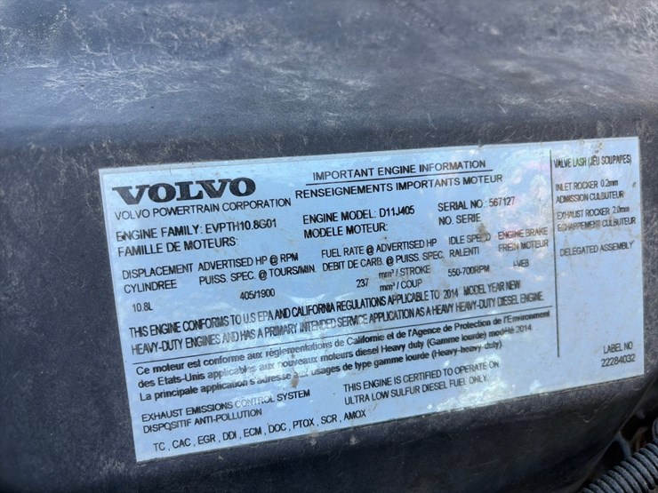 #1849-•-2015-volvo-vnl62-sleeper-cab-truck-tractor-image-45
