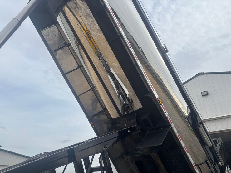 2025-axle-end-dump-image-43