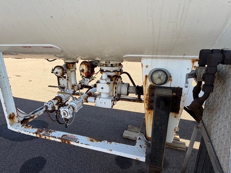 #1848-•-1997-leslie-44'-tanker-trailer-image-21