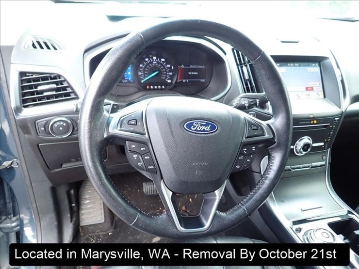 2019-ford-edge-image-16