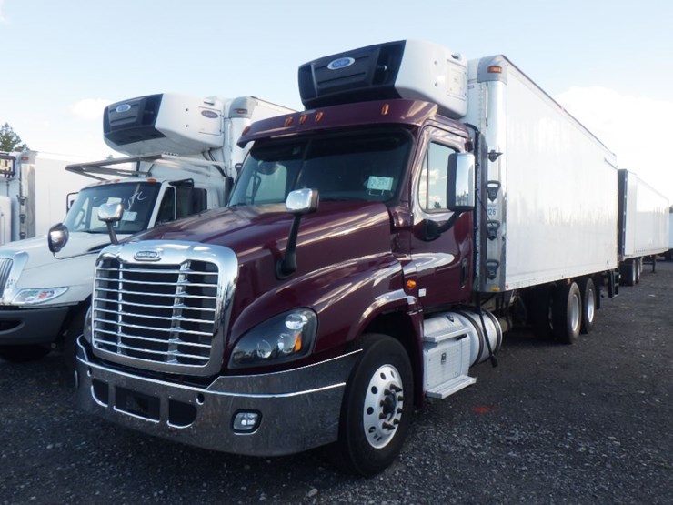 2018-freightliner-cascadia-113-image-1