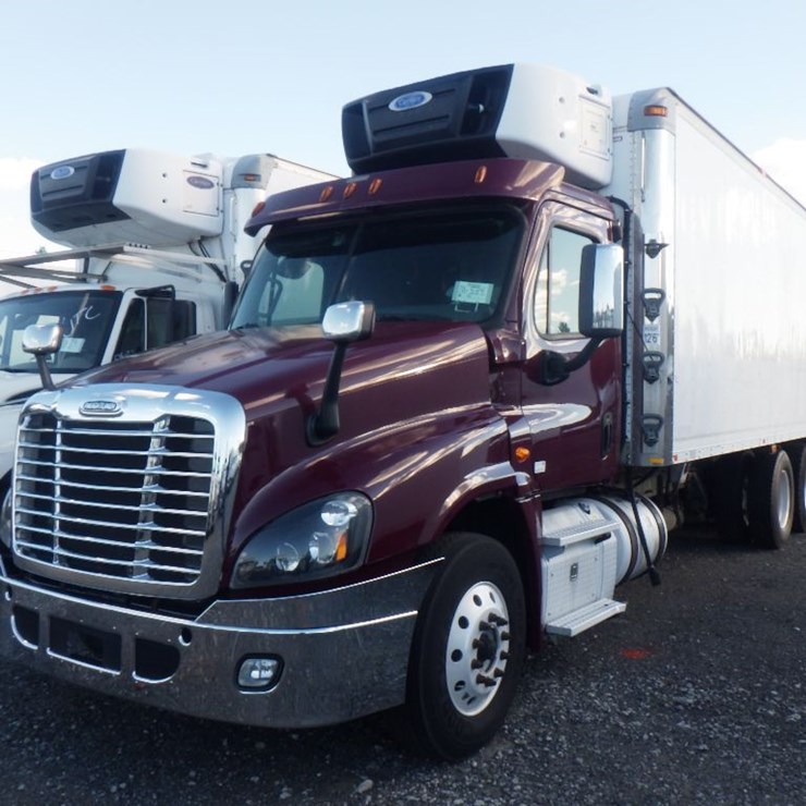 2018 FREIGHTLINER CASCADIA 113