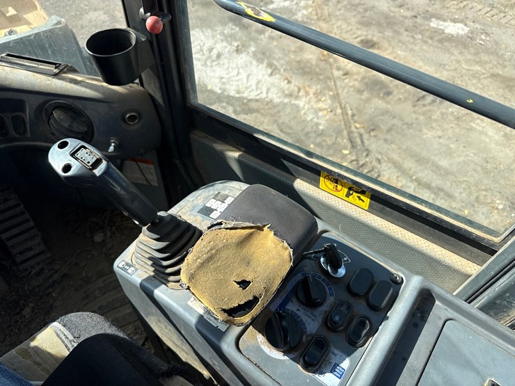 komatsu-wa320-image-49