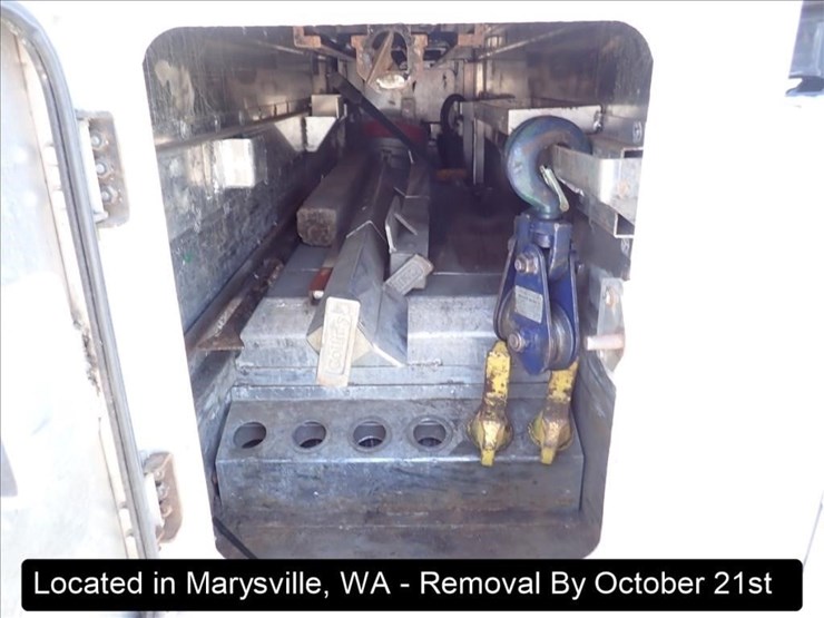 2020-ford-f550-image-11