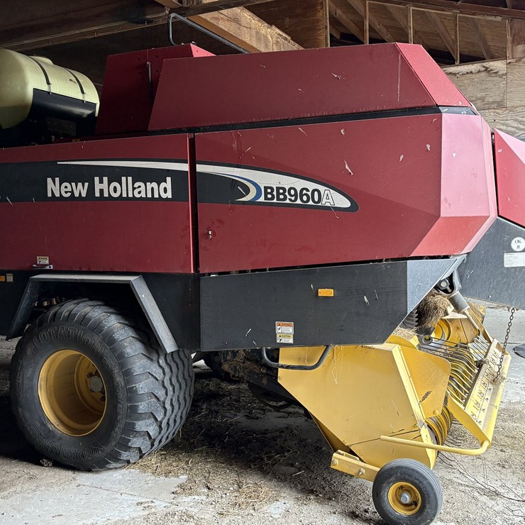 2004 NEW HOLLAND BB960A