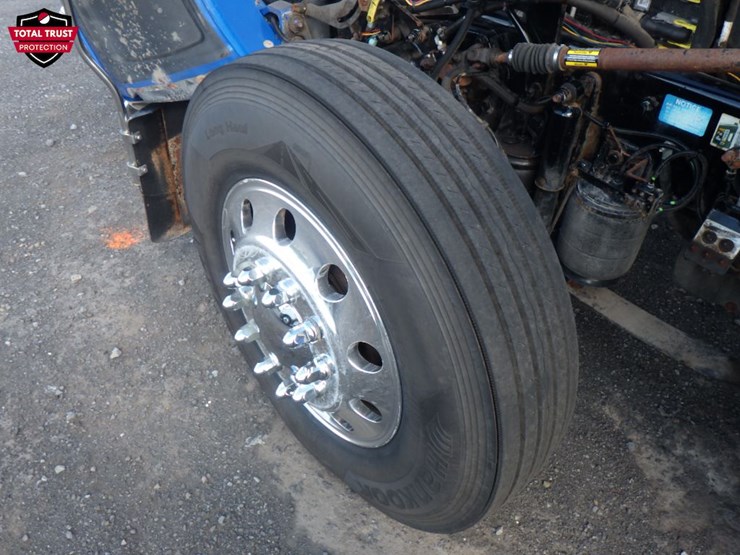 2019-peterbilt-389-image-22
