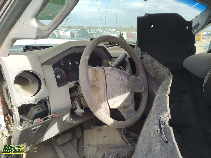 2011-ford-f550-image-13