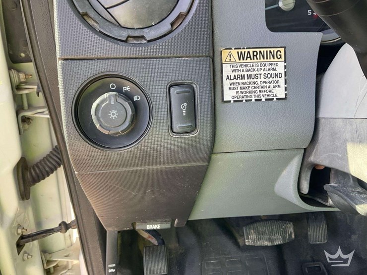 2013-ford-f550-image-16