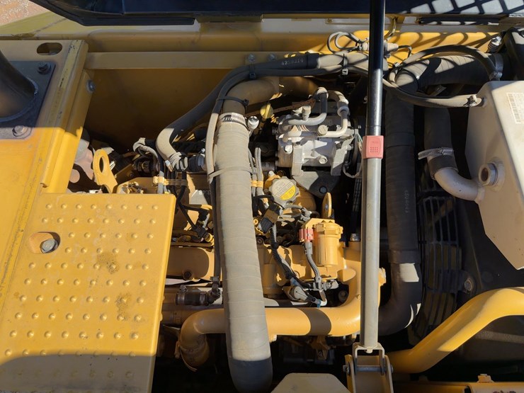 2016-caterpillar-311flrr-image-33