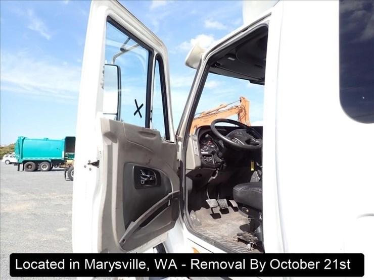 2016-international-prostar-image-10