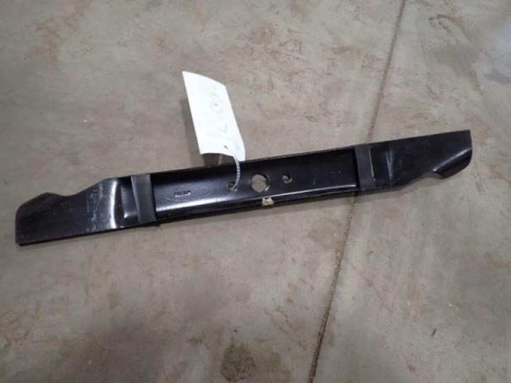 qty-of-2-20.75"-lawn-mower-blades-image-2
