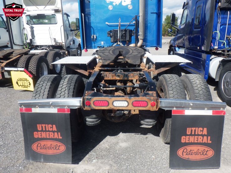 2020-peterbilt-567-image-8