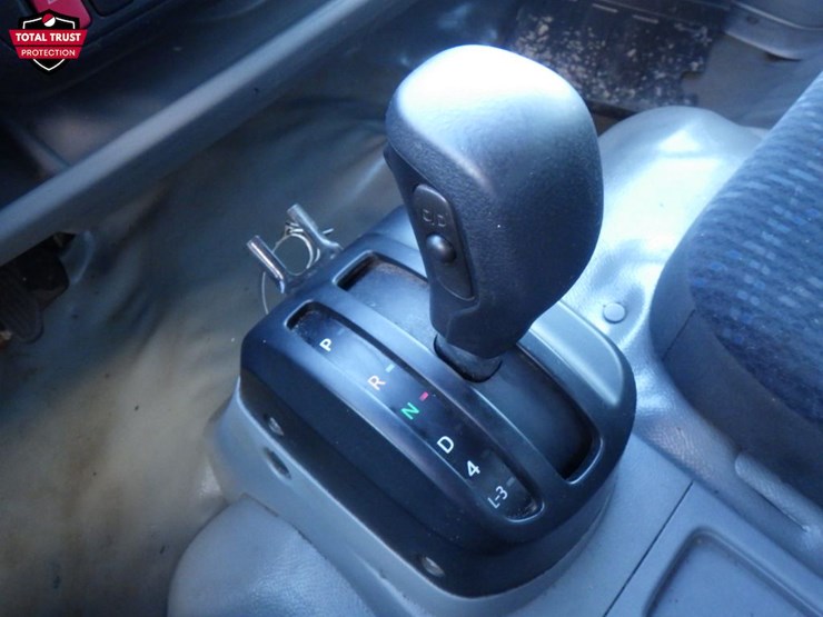 2019-hino-155-image-10