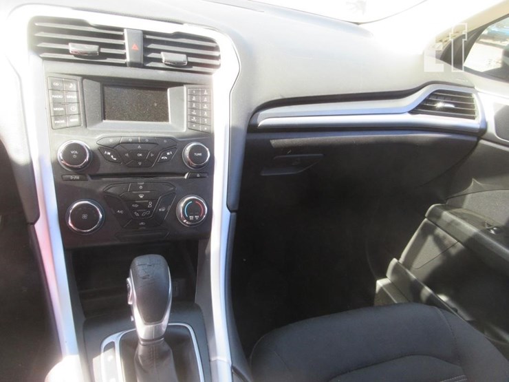 2015-ford-fusion-image-7