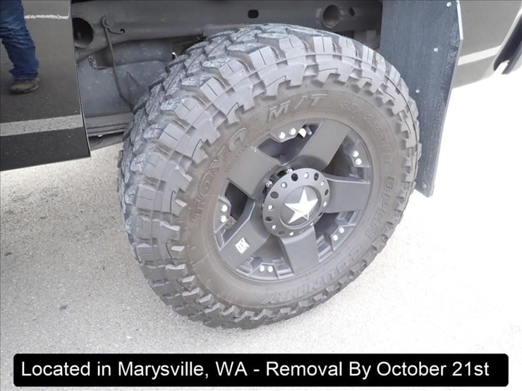2011-chevrolet-1500-image-23