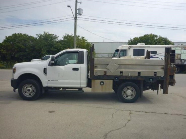 2019-ford-f350-xl-image-7