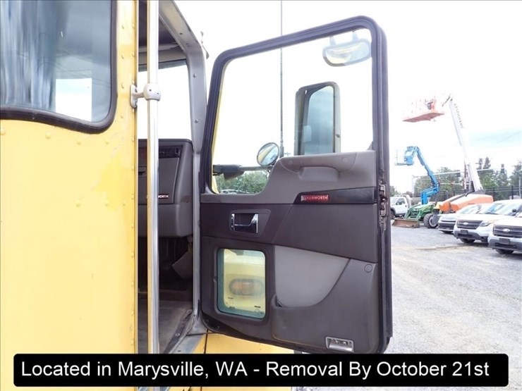 2008-kenworth-t300-image-10