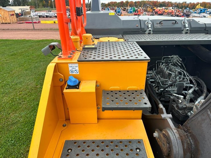volvo-ec250e-lr-image-47
