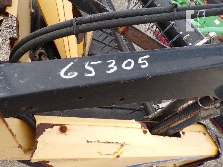 new-holland-88c-image-6