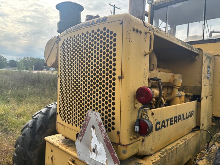 caterpillar-12-image-16
