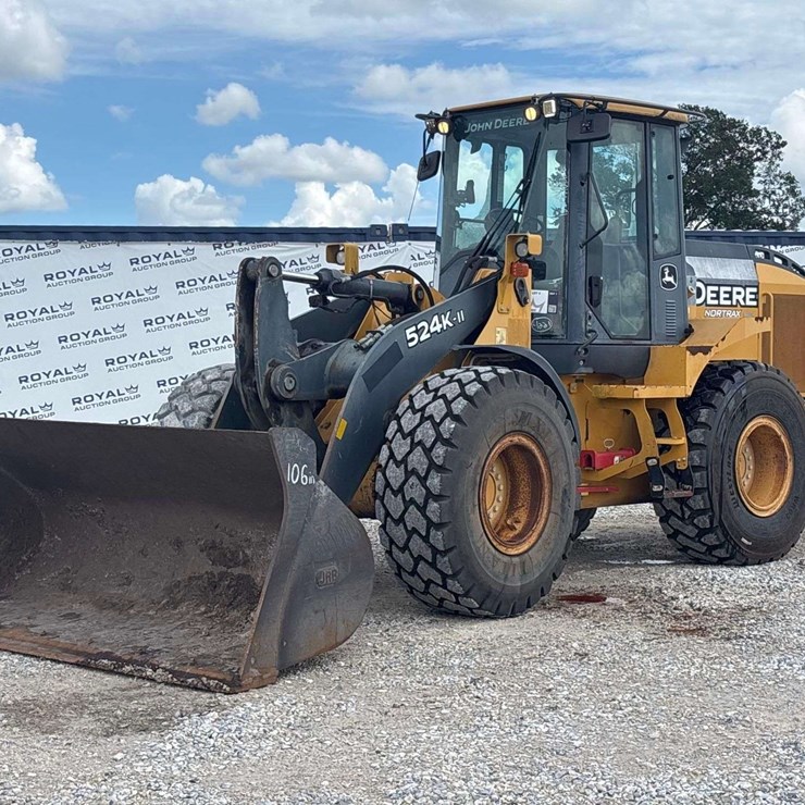 2017 DEERE 524K