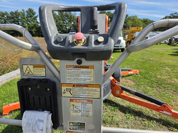 2008-jlg-t500j-image-11
