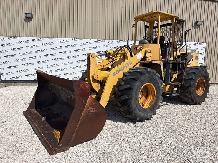 2003-komatsu-wa320-3mc-image-1
