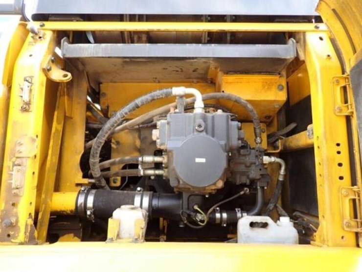 2020-komatsu-pc490-lc-11-image-62