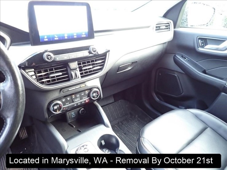 2021-ford-escape-image-14
