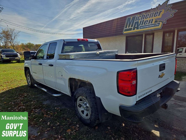 2015-chevrolet-silverado-1500-image-3