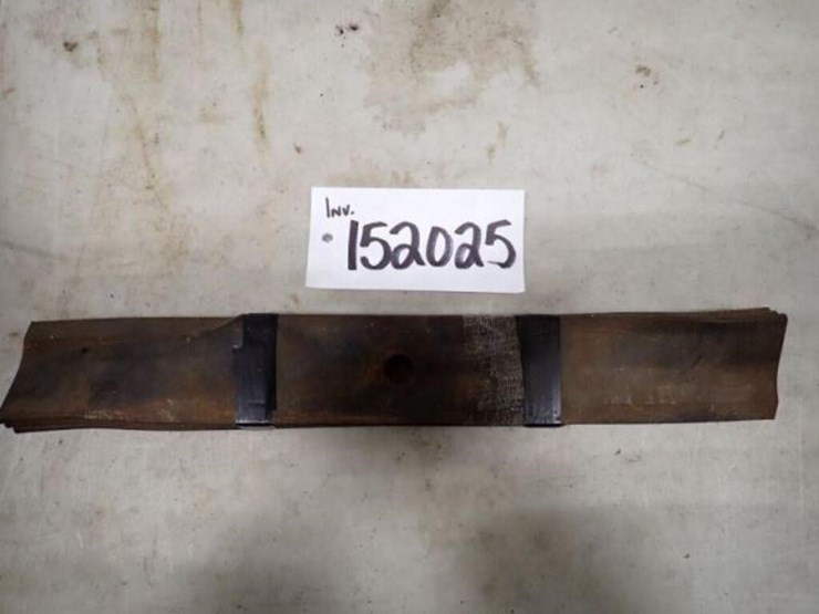 qty-of-3-17"-lawn-mower-blades-image-1