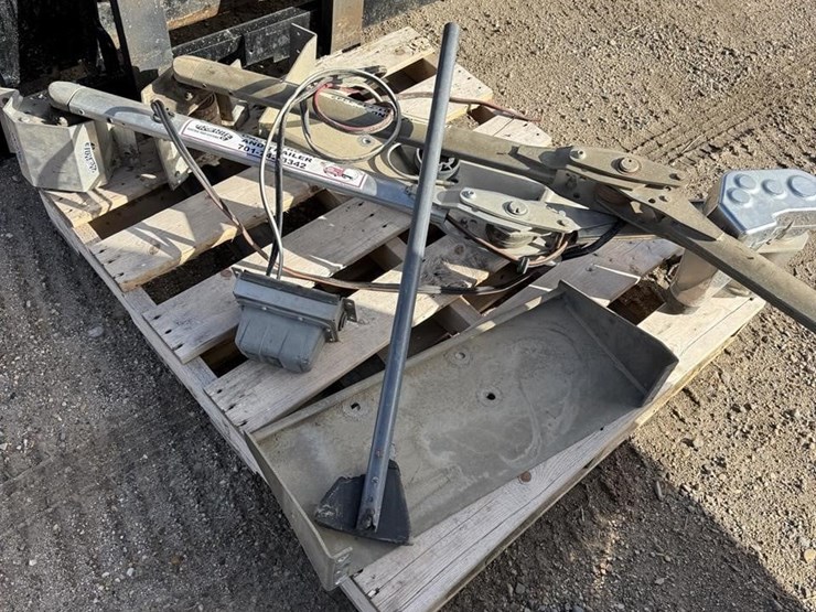 roll-rite-electric-tarp-opener-image-1