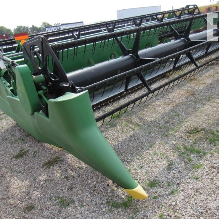 2005 JOHN DEERE 635