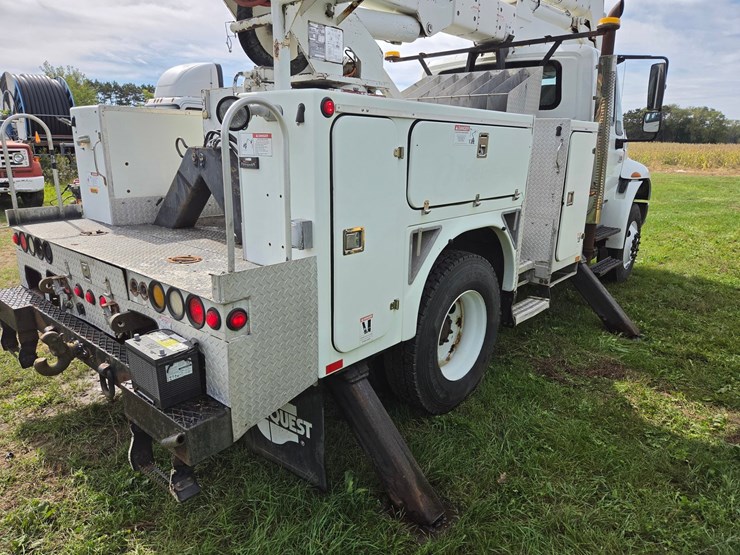2007-international-durastar-4400-image-20