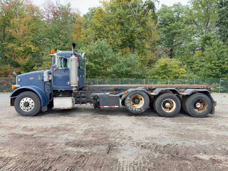 2004-peterbilt-357-image-2