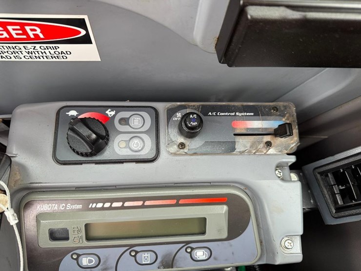 kubota-kx080-3-image-61