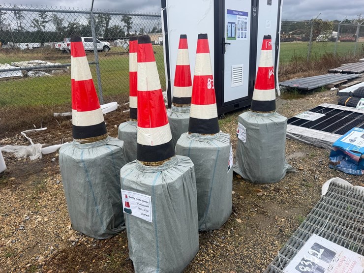 #8354-•-appears-unused-safety-traffic-cones-fluorescent-image-3