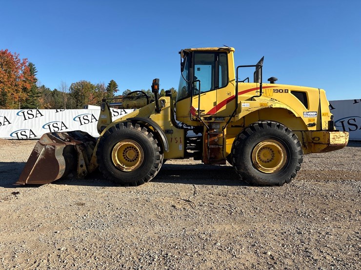 new-holland-190-image-2