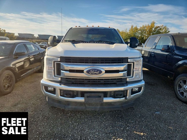 2019-ford-f350-image-2